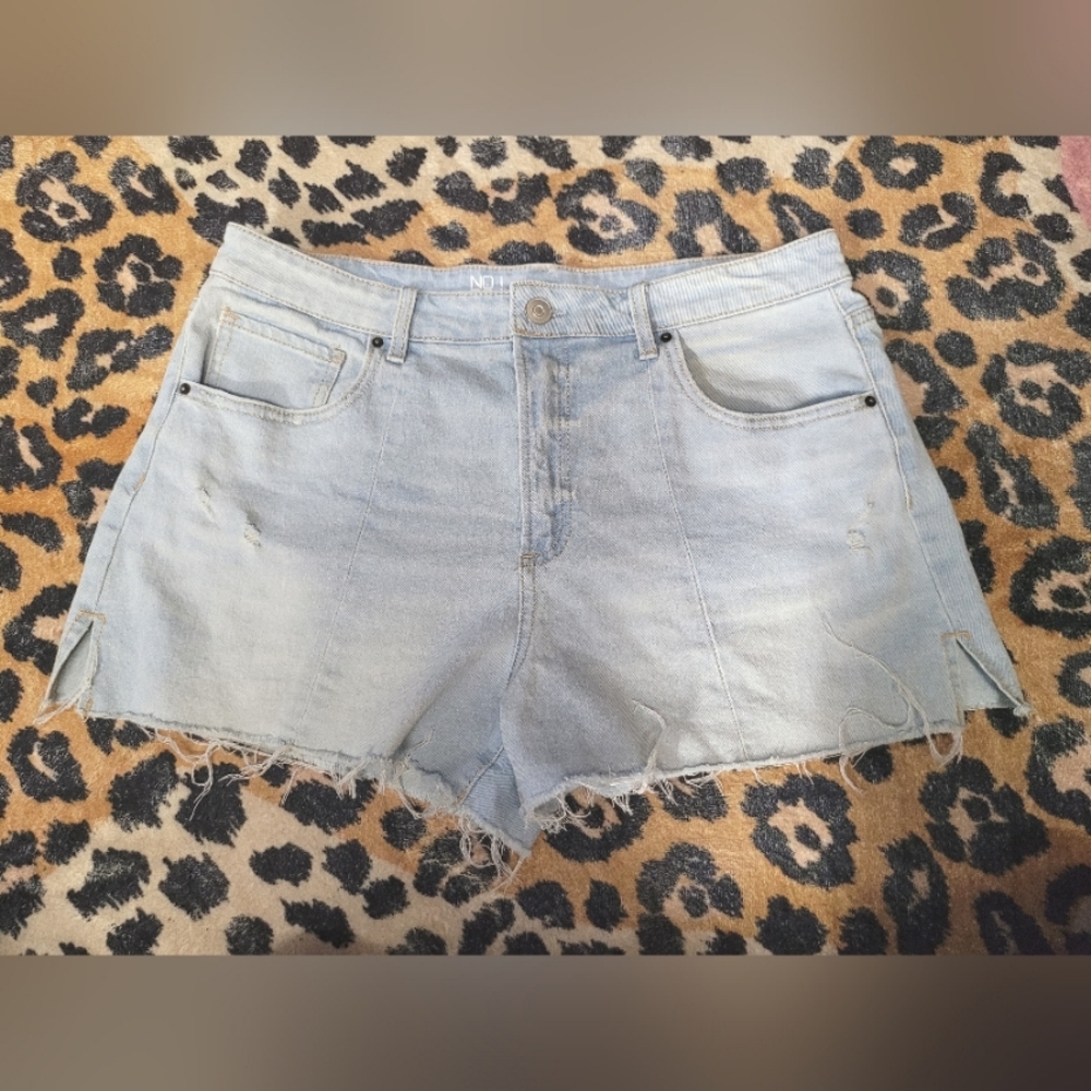 Light Wash, Distressed, Raw Hem Denim Shorts
